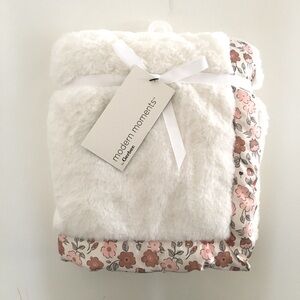 NEW Baby Blanket White Cozy Plush pink Floral Trim by Gerber | Modern Moments